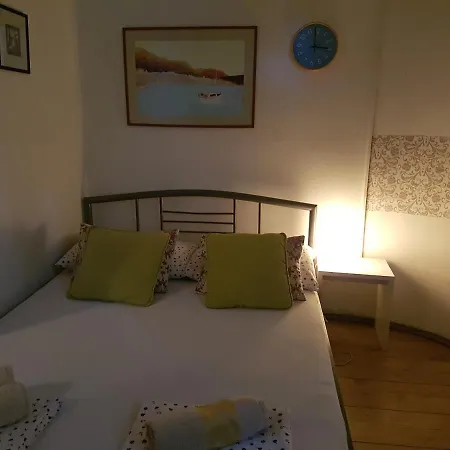 Otto E Mezzo Apartment