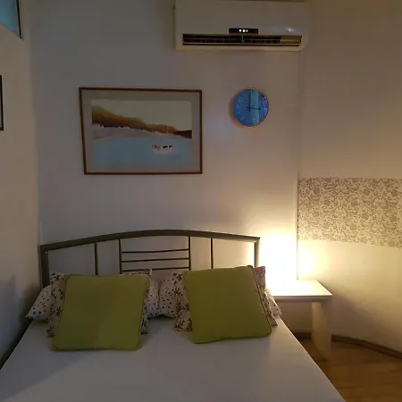 Otto E Mezzo Apartment *