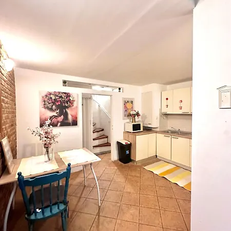 Otto E Mezzo Apartment *
